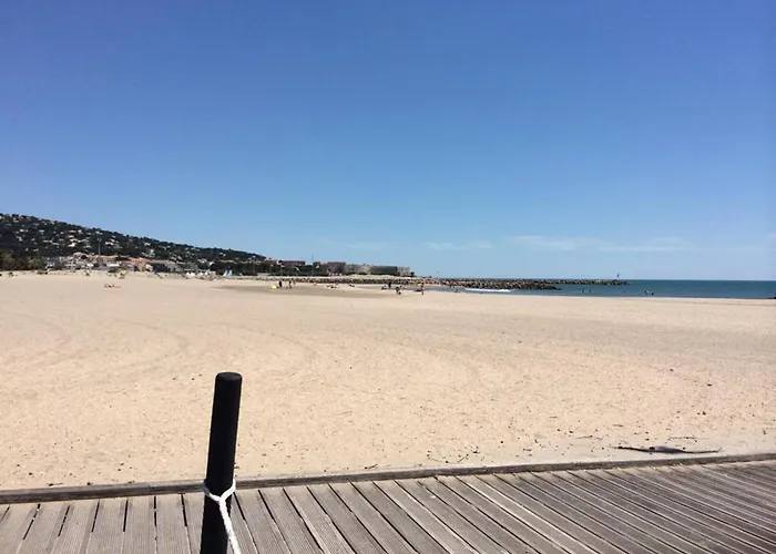 Bel T4 A Avec Terrasse, Climatisation Et Parking Prive - Fr-1-338-571 *