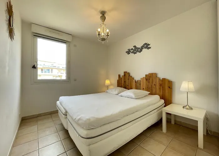 Bel T4 A Avec Terrasse, Climatisation Et Parking Prive - Fr-1-338-571 Sète
